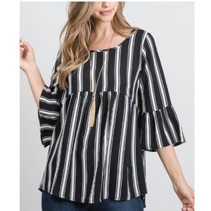Black & Ivory 3/4 Bell Sleeve Tunic, M